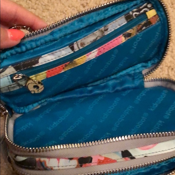 Brand new Kidrobot clutch - Picture 4 of 4